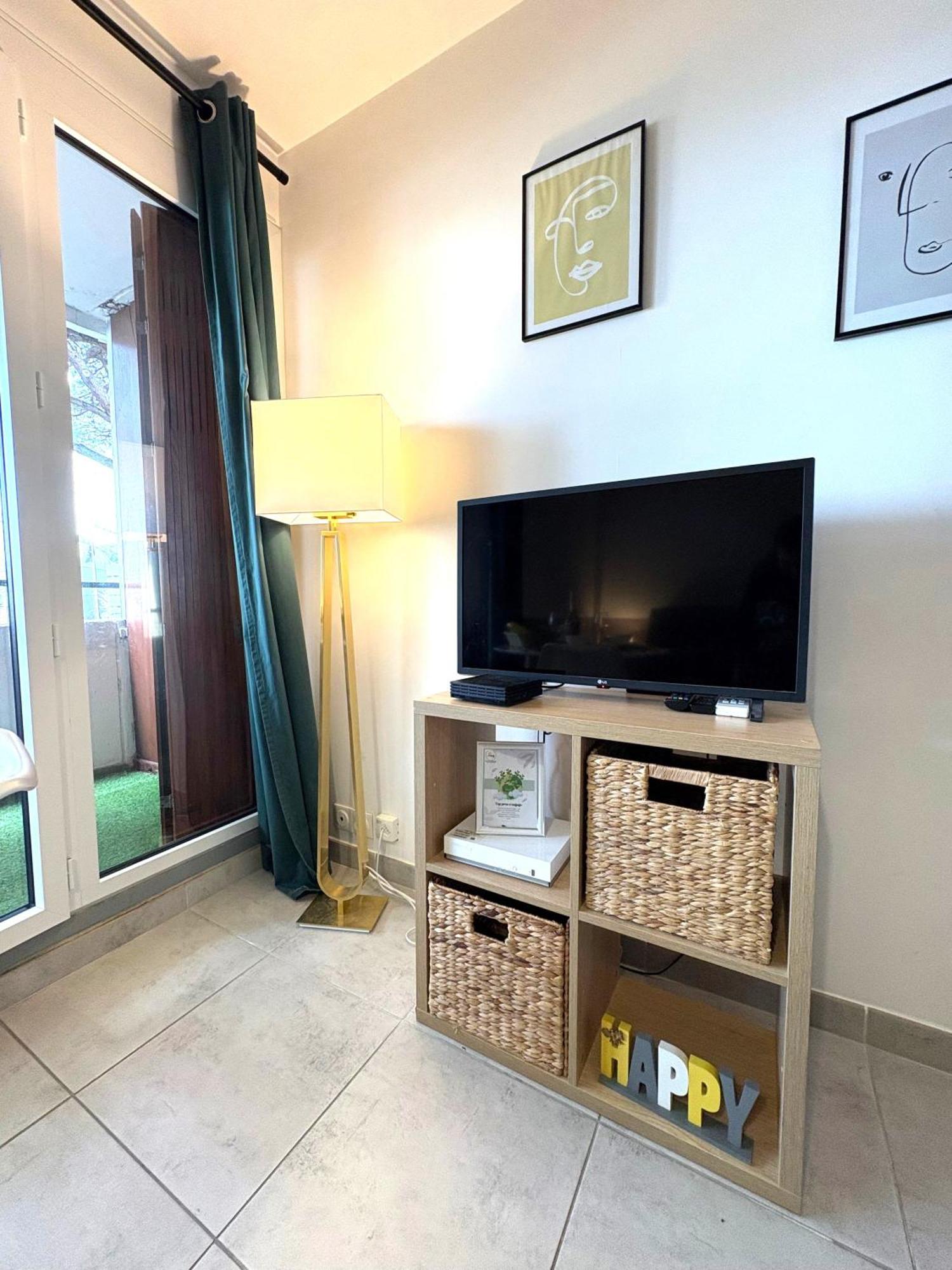 L'Amazone Studio Plein Centre Plages A 2Min Clim Wifi Sur Le Port - Top Prosconciergerie- La Grande Motte Ngoại thất bức ảnh